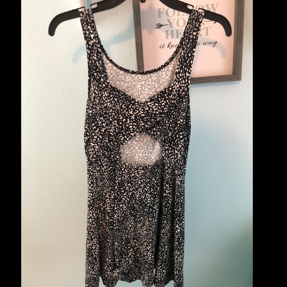 White and black fit and flare dress! - Picture 5 of 5